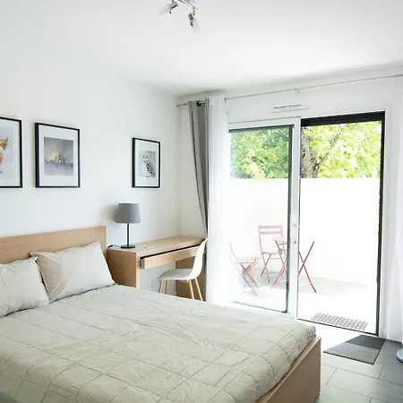 Indépendant Chez L’habitant Au Calme