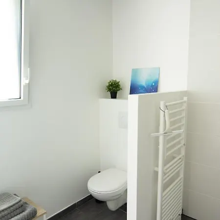 Independant Au Calme *