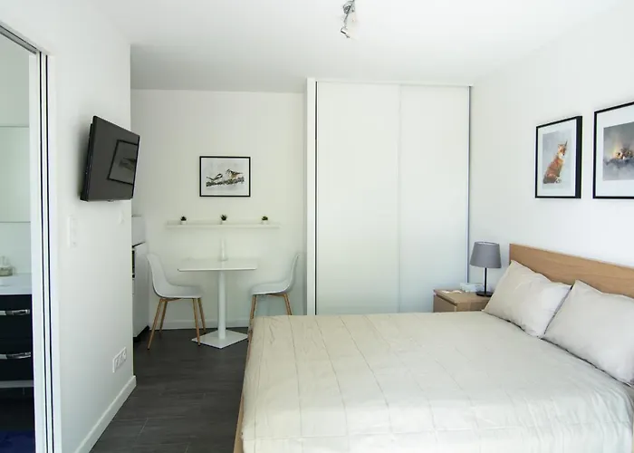 Independant Au Calme *